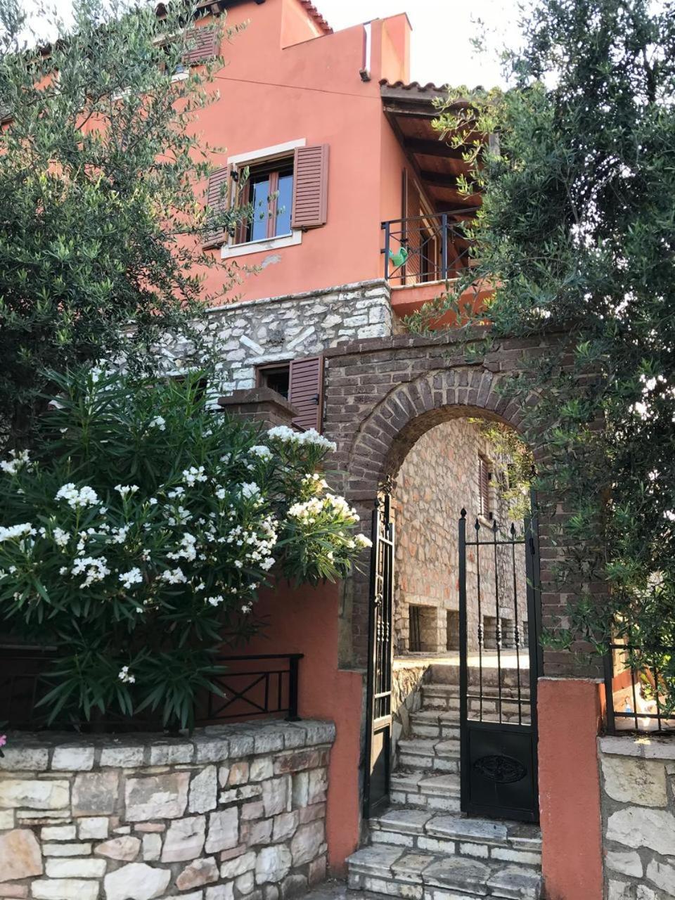 Villa Kolonja كساميل المظهر الخارجي الصورة